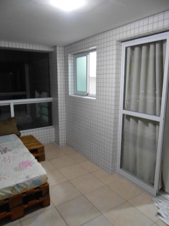 Apto Varanda Gourmet Frente Ao Mar Praia Grande (Santos) Exterior foto